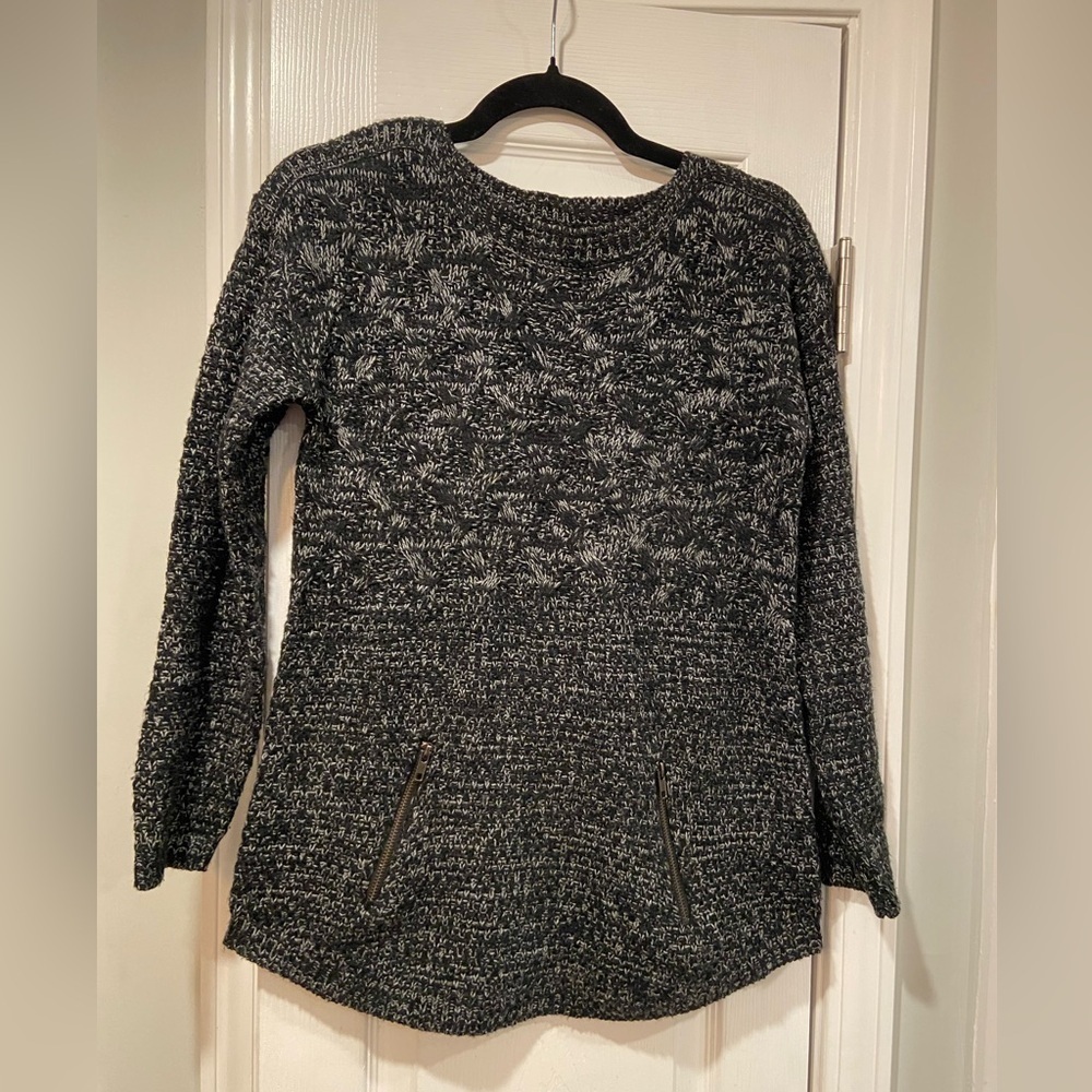 It’s Our Time Black Heather Long Sleeve Pullover Sweater Zipper Detail Size S